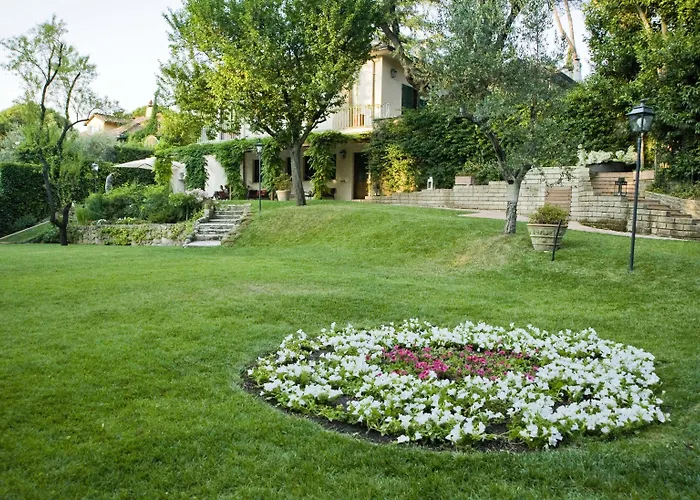 Couette-café Magnolia Relais 4*