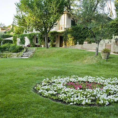 Frühstückspension Magnolia Relais 4*